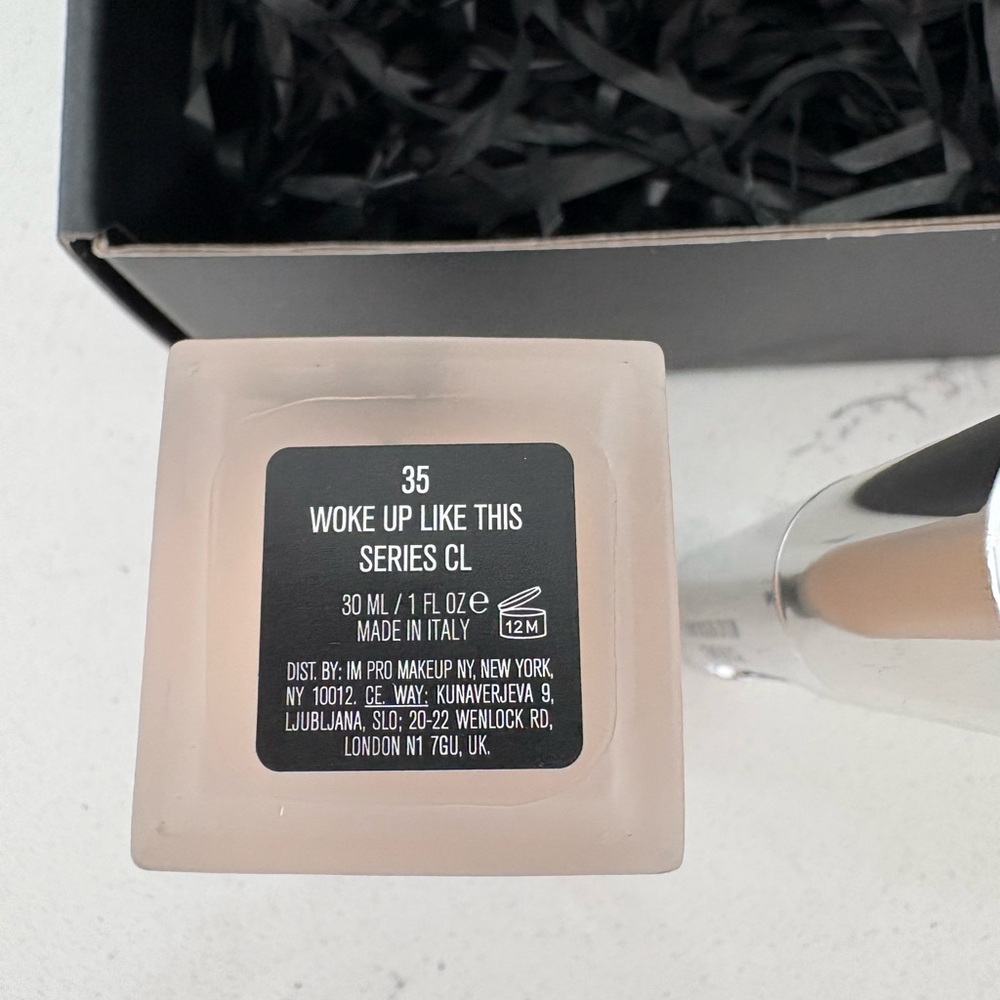 IL MAKIAGE 3 Piece Set - Picture 3 of 5